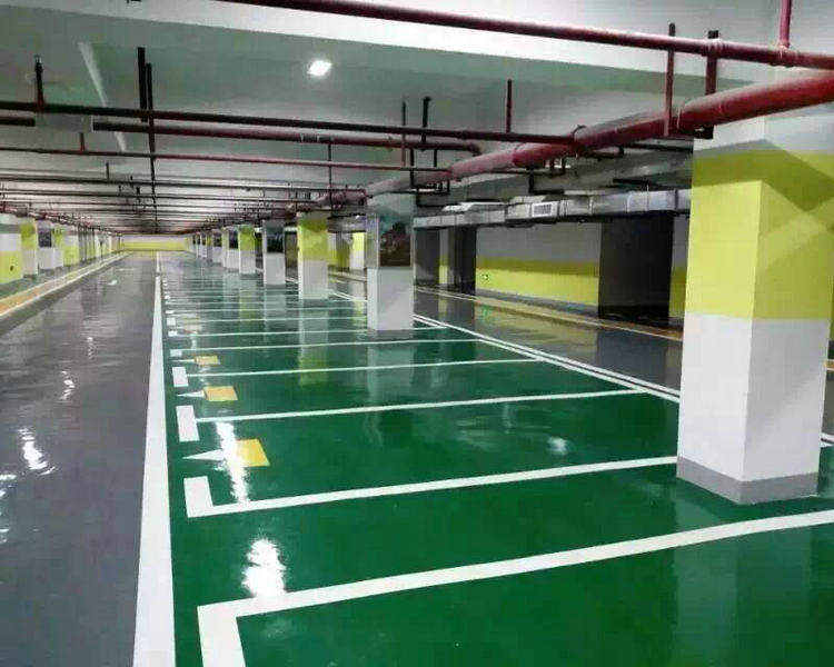 環氧地坪漆施工后變色如何預防？